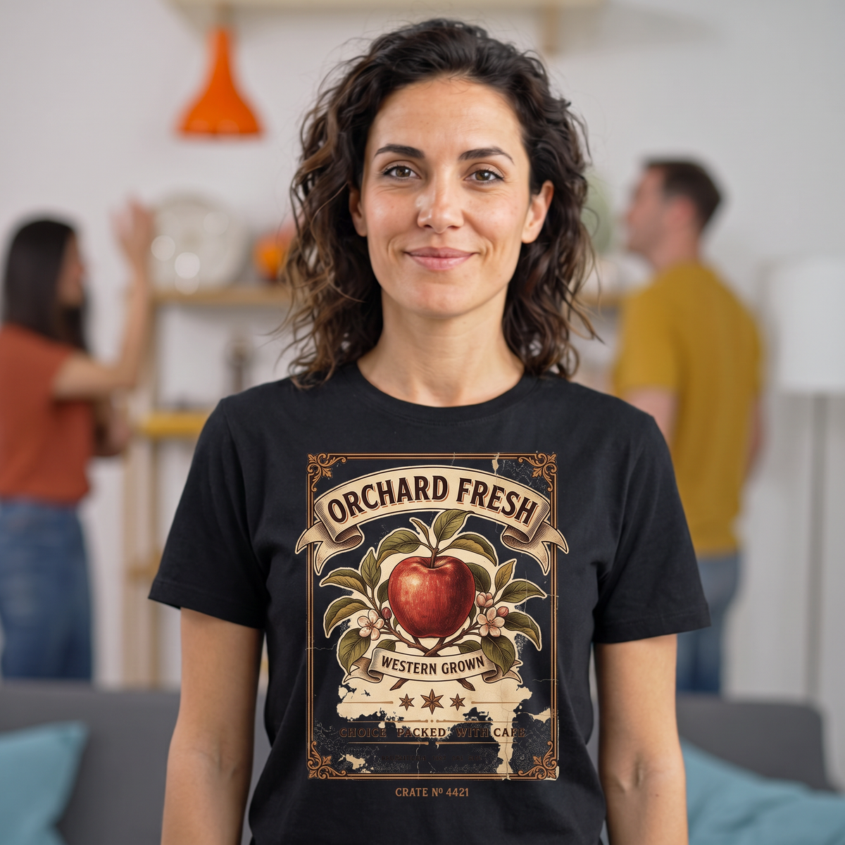 Vintage Apple Crate Label T-Shirt - Black (lifestyle)