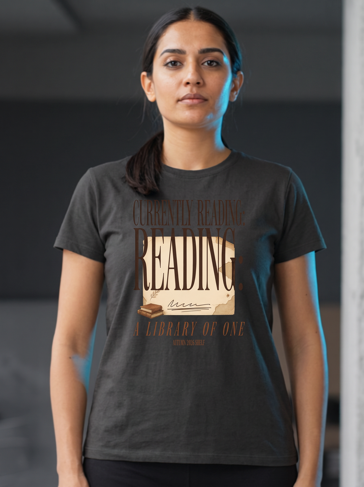 Currently Reading T-Shirt - Coal (lifestyle)